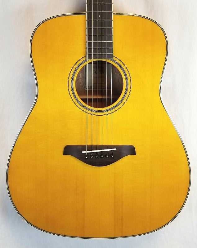 Guitar Yamaha FG-TA Trans  Acoustic Dreadnaught; Solid spruce top, B/S mahogany vintage shade FG-TA VT