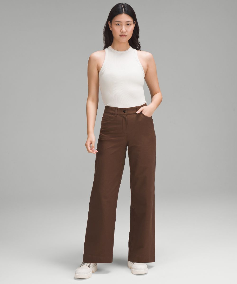 Lululemon pants, brown