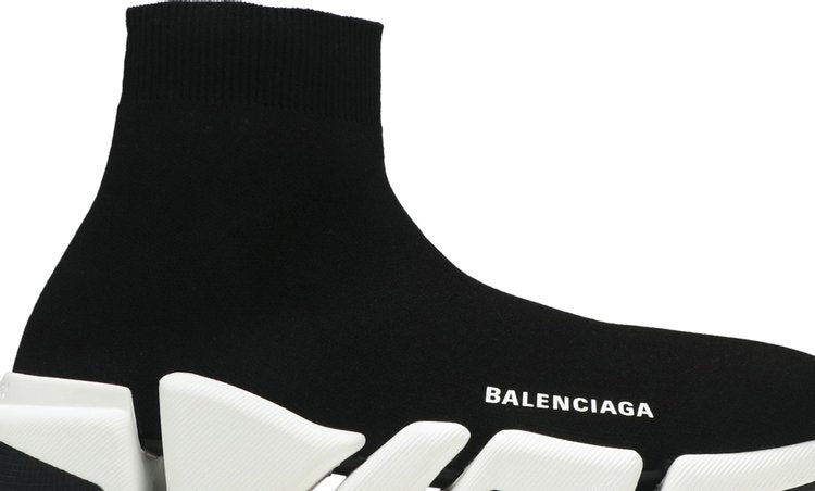 حذاء رياضي Balenciaga Speed ​​2 Trainer Knit باللونين الأسود والأبيض