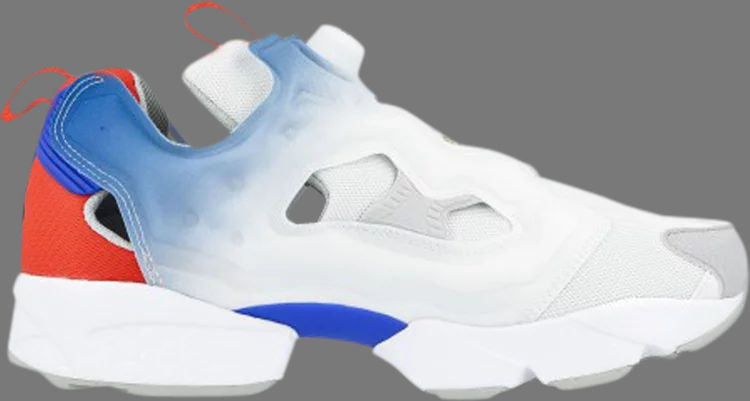 حذاء رياضي Instapump fury 'humble blue' من Reebok باللون الأزرق