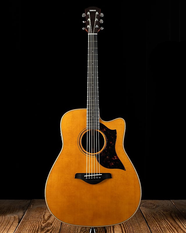 Guitar Yamaha A3R А., vintage natural