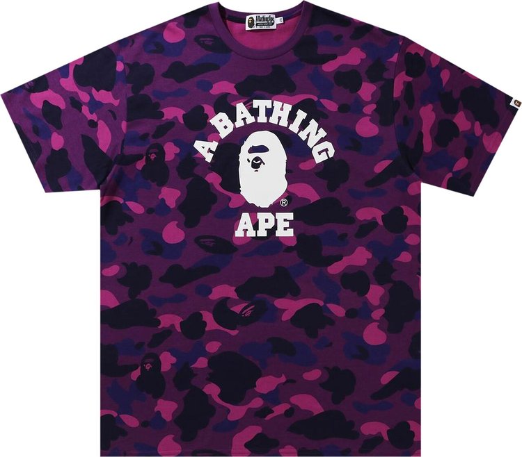 تي شيرت BAPE College Camo حصري عبر الإنترنت، أرجواني، لون مموه