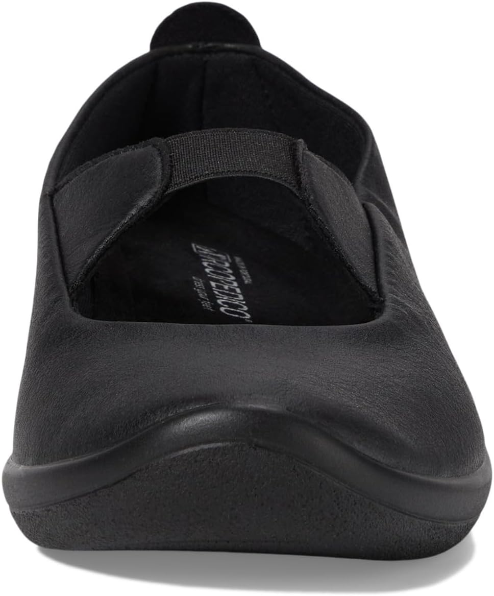 Itatiaia Arcopedico ballet flats, black