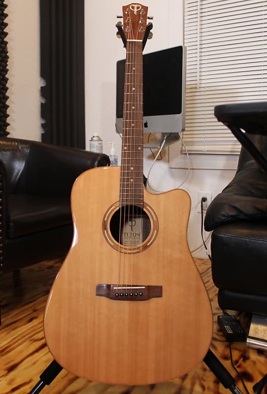 Acoustic guitar Teton Acoustic-Electric Guitar STS110CENT