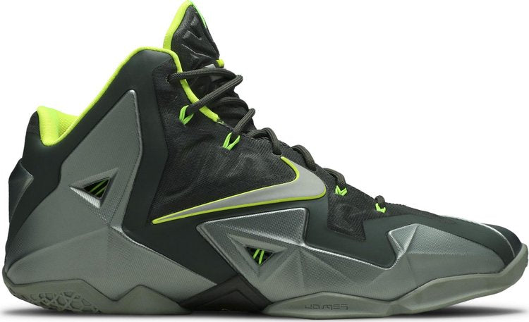 حذاء رياضي Nike LeBron 11 'Dunkman' باللون الأخضر