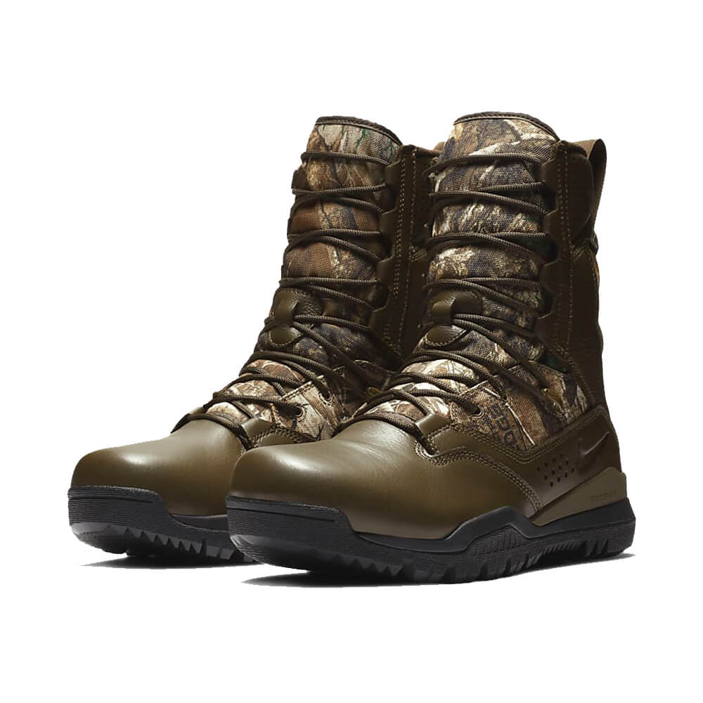 حذاء Nike SFB Field 2 8" Realtree GORE-TEX، لون الجوز الداكن