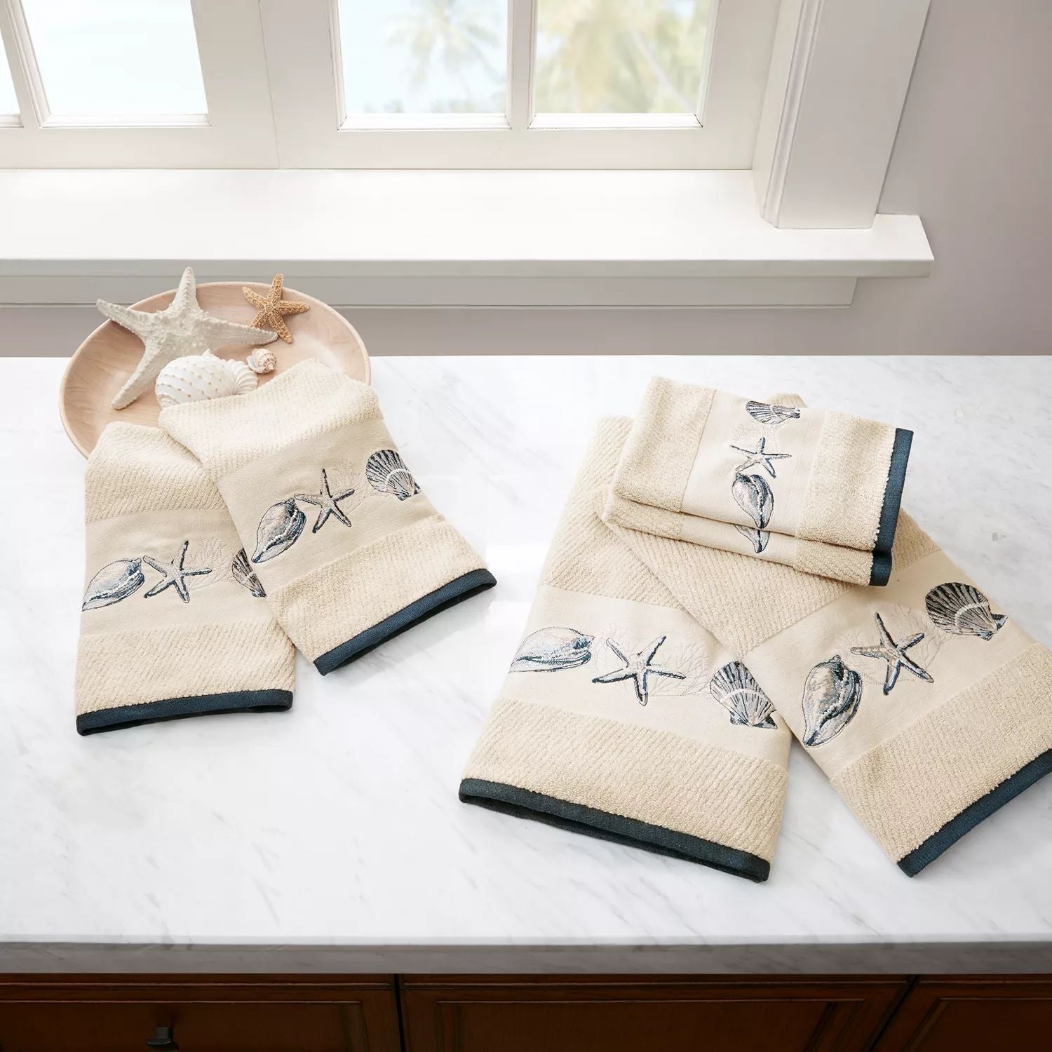 Madison Park Nantucket Set of 6 Embroidered Jacquard Coastal Towels