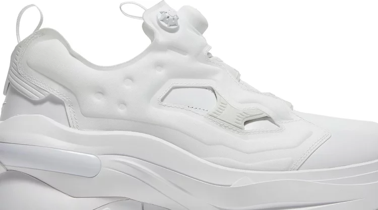 حذاء رياضي Maison margiela x tabi instapump fury oxford 'white bowl' من Reebok باللون الأبيض