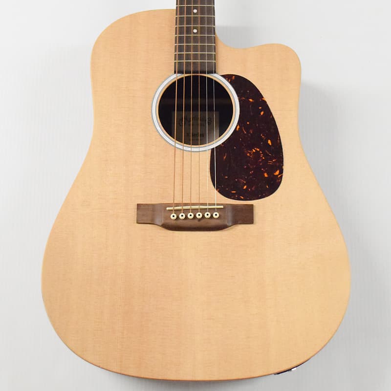 Martin DC-X2E Rosewood Dreadnought Electric-Acoustic Guitar - Natural DC-X2E Rosewood Dreadnought Acoustic-electric Guitar