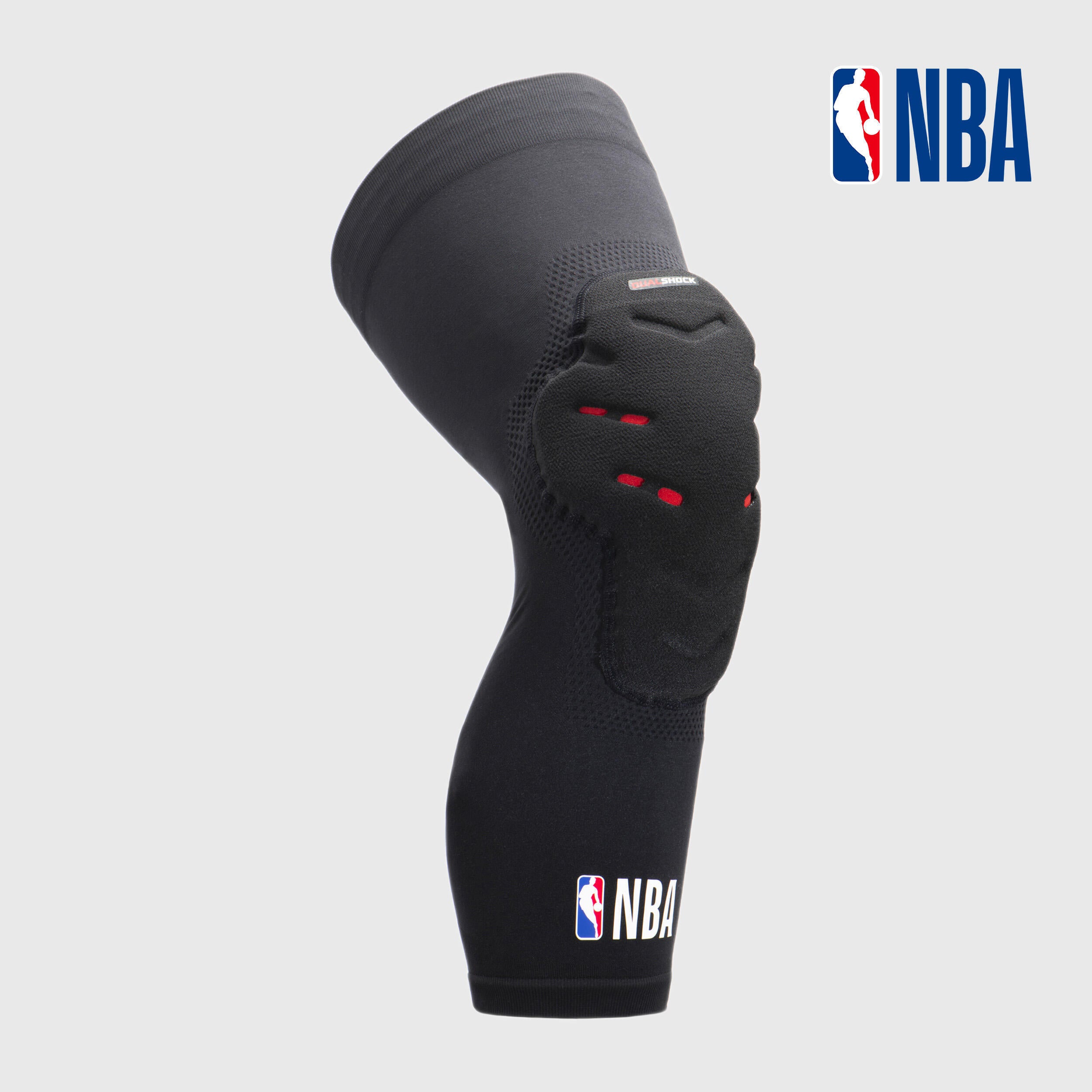 واقي الركبة لكرة السلة KP500 NBA Protector Kids باللون الأسود في عبوة مزدوجة TARMAK، أسود