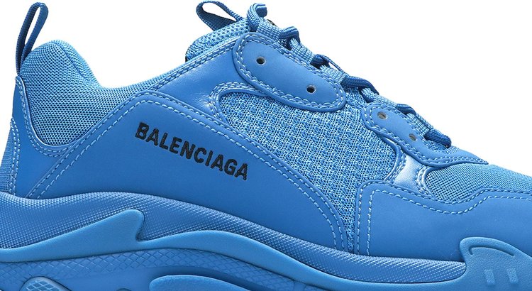 حذاء رياضي Balenciaga Triple S باللون الأزرق