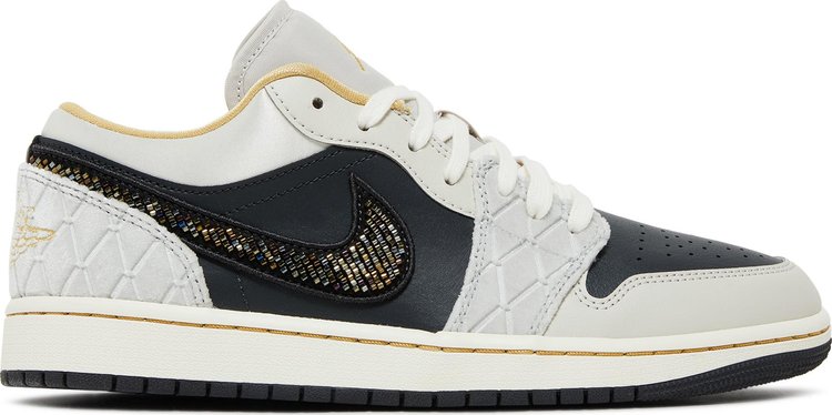 Air Jordan 1 Low SE Beaded Swoosh, Black