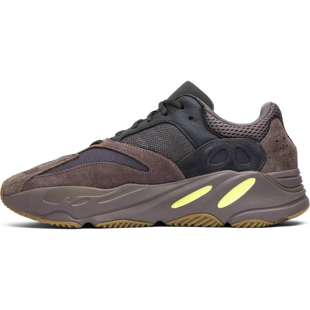 Yeezy Boost 700 Mauve Sneakers, Brown