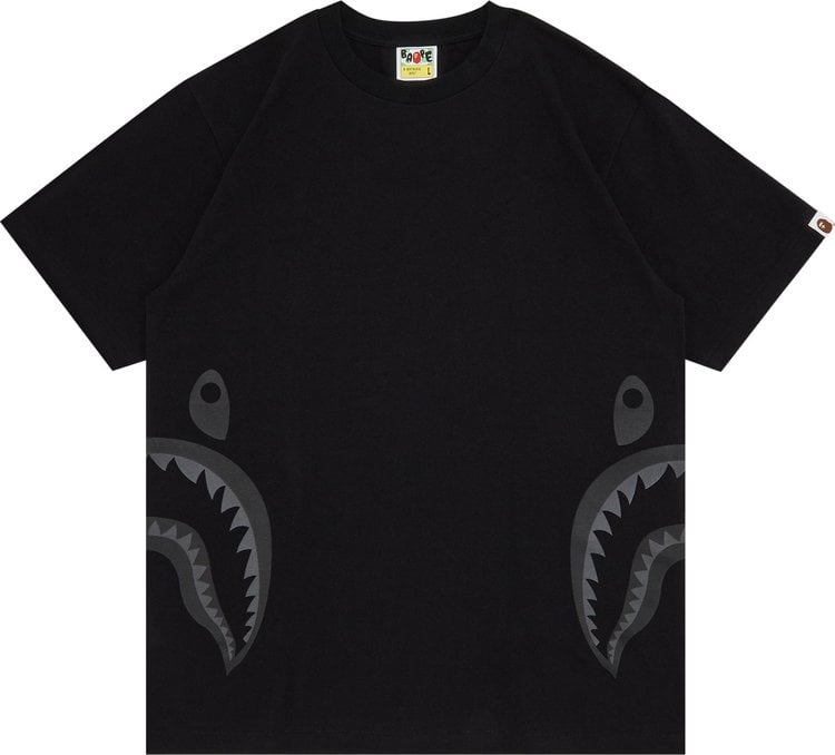 تي شيرت GOAT Exclusive BAPE Side Shark Tee باللون الأسود، أسود