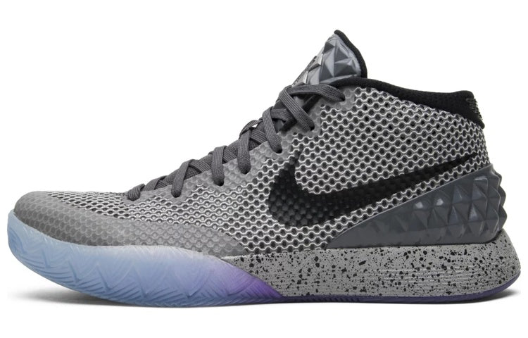 Nike Kyrie 1 Men's Basketball Shoe