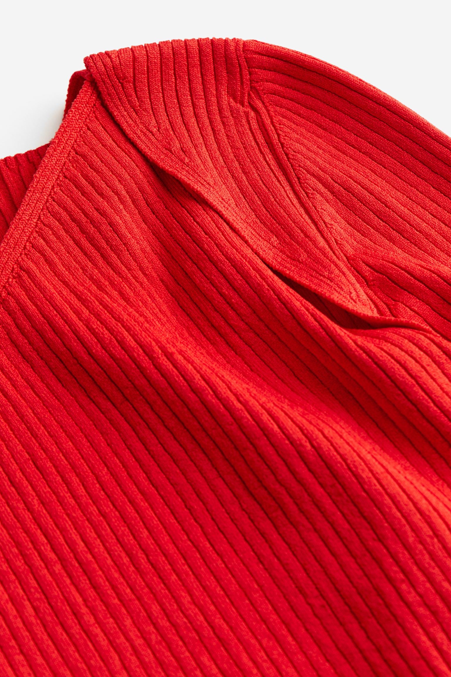 Jumper H&M With Asymmetrical Neckline, red