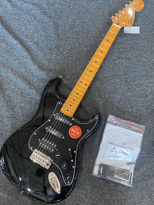 Squier Classic Vibe 70's Stratocaster HSS Black #ISSI21001700 (7 lbs, 4.8 oz)