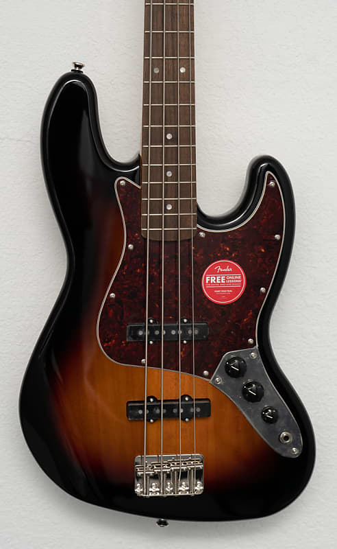 Squier Classic Vibe '60s Jazz Bass with Indian Laurel Neck 0374530500