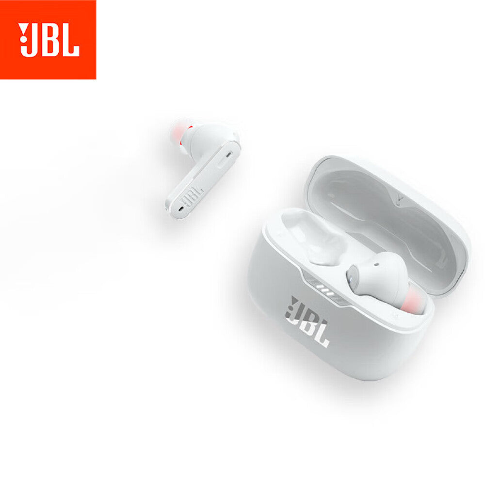 سماعات JBL TUNE 230NC TWS اللاسلكية مع خاصية إلغاء الضوضاء النشطة، باللون الأبيض