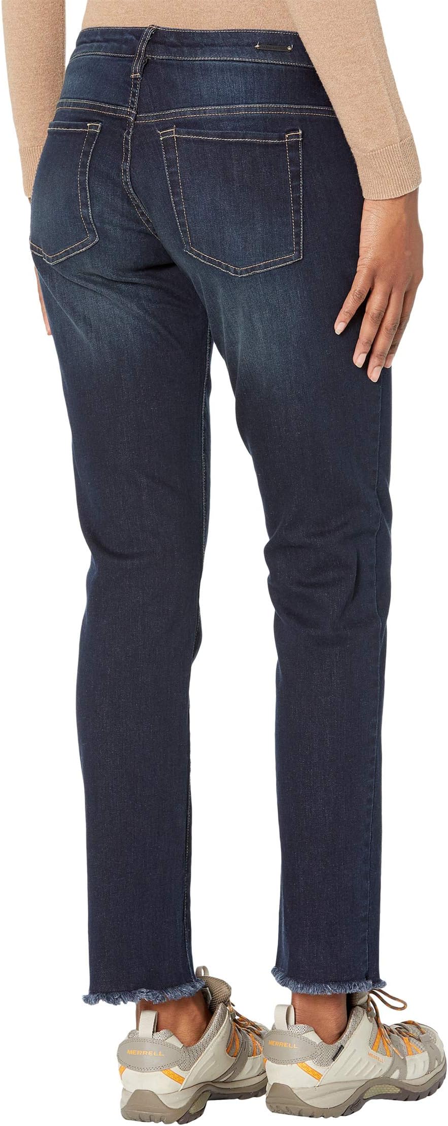 Carson Jeans Carve Designs Dark Rinse