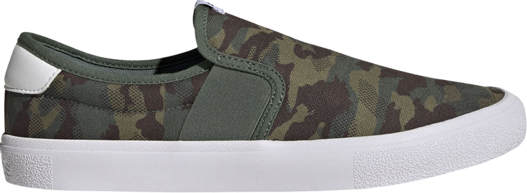 حذاء رياضي Adidas Vulc Raid3r Slip-On 'Camo' باللون الأخضر