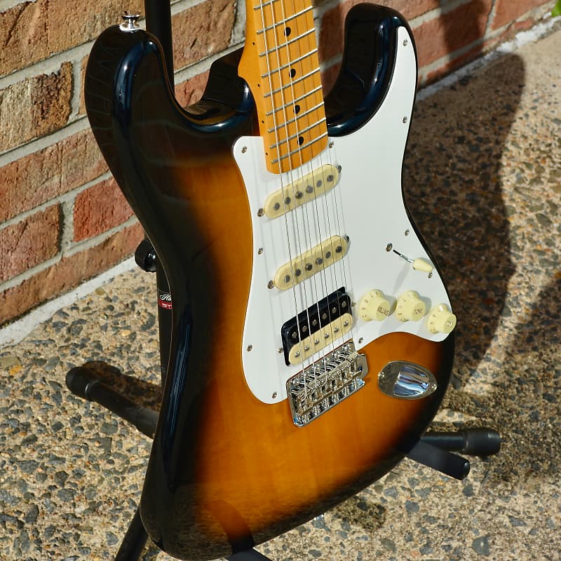 Fender JV Modified '50s Stratocaster HSS, maple neck 2 colors Sunburst JV Modified s Stratocaster ?  HSS Maple Fingerboard Color Sunburst