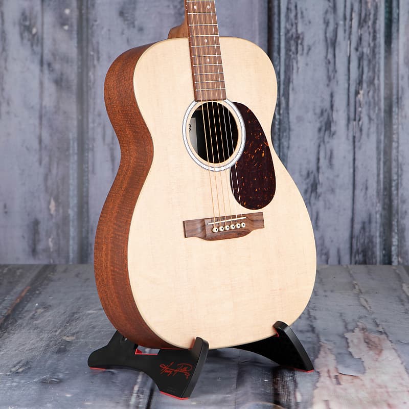 Martin 00-X2E-01 acoustic/electric, natural Martin 00-X2E-01/Electric,