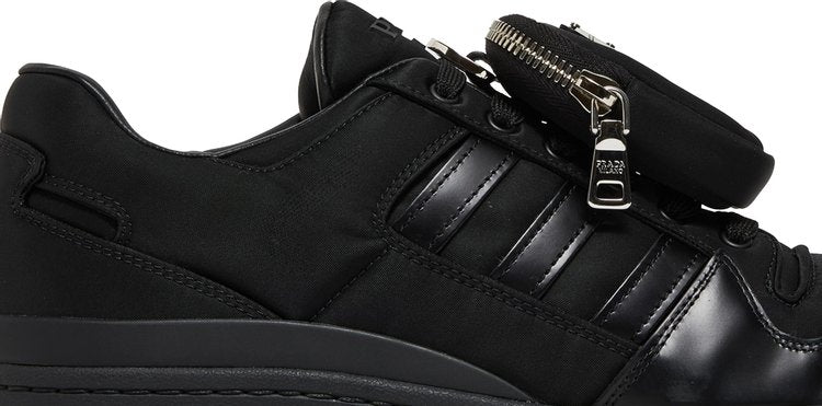 حذاء رياضي Adidas Prada x Forum Low 'Core Black' باللون الأسود