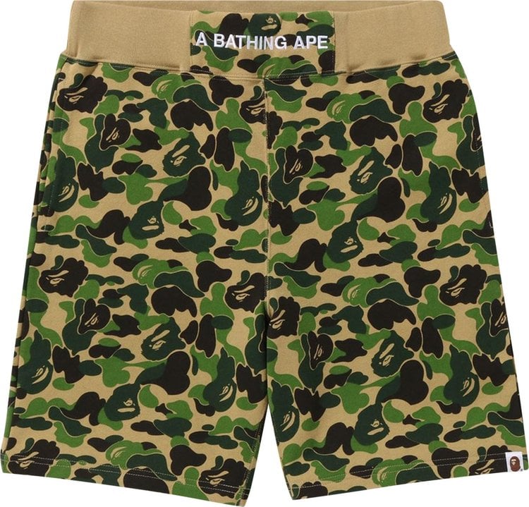 شورت رياضي BAPE ABC Camo باللون الأخضر