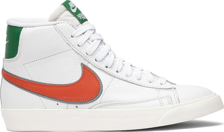 Nike Stranger Things x Blazer Mid 'Hawkins High', white