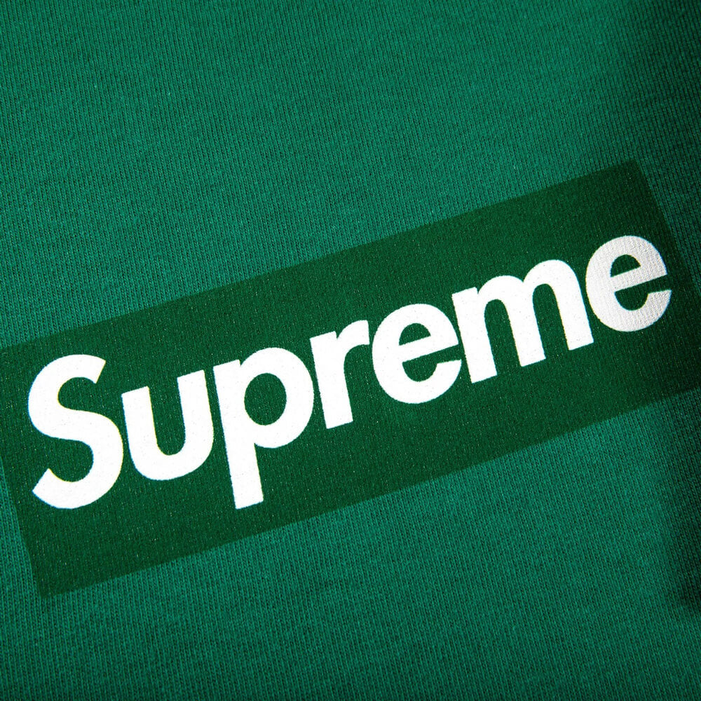 شعار Supreme Box بأكمام طويلة، باللون الأخضر