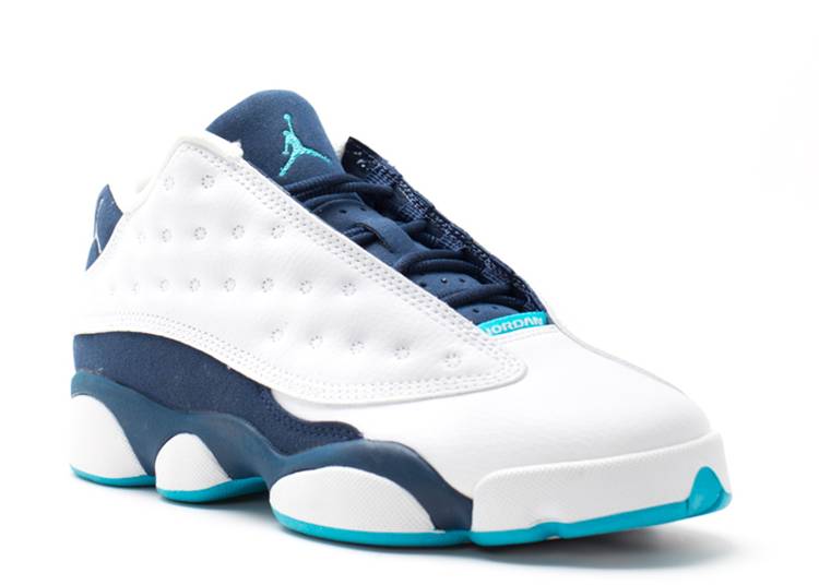 حذاء رياضي AIR JORDAN 13 RETRO LOW GS 'HORNETS'، باللون الأبيض