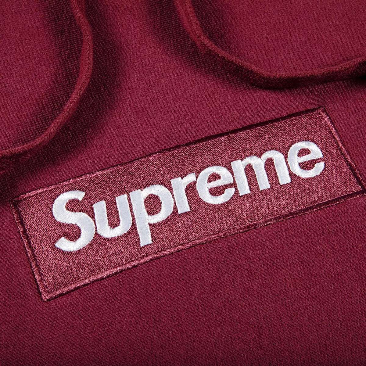 هودي Supreme Box Logo باللون الأرجواني