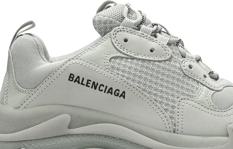 حذاء رياضي Balenciaga Triple S بنعل شفاف، رمادي