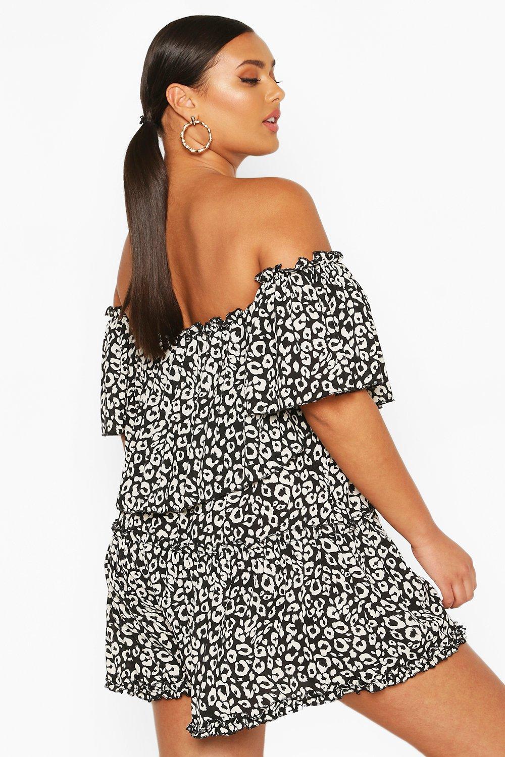 Boohoo leopard print jumpsuit with cut shoulders, black