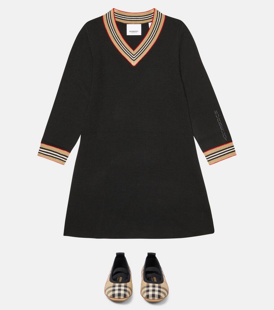 فستان Burberry Icon Stripe V-neck Sweater Dress باللون الأسود