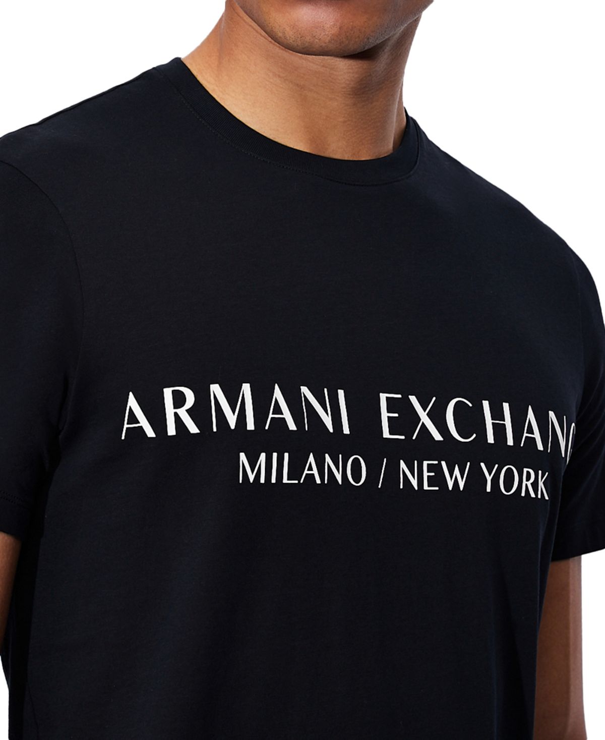 تي شيرت رجالي بشعار Milano New York وA|X Armani Exchange باللون الأزرق