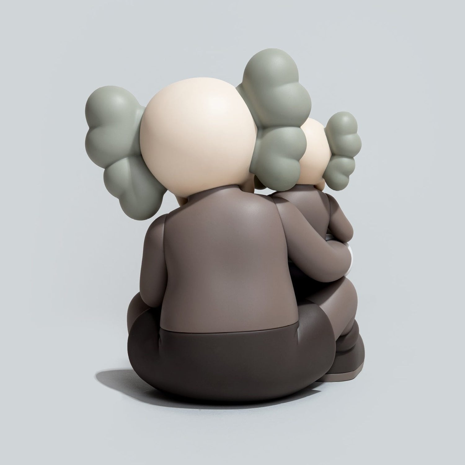 Vinyl figure Kaws Holiday Changbai Mountain, brown