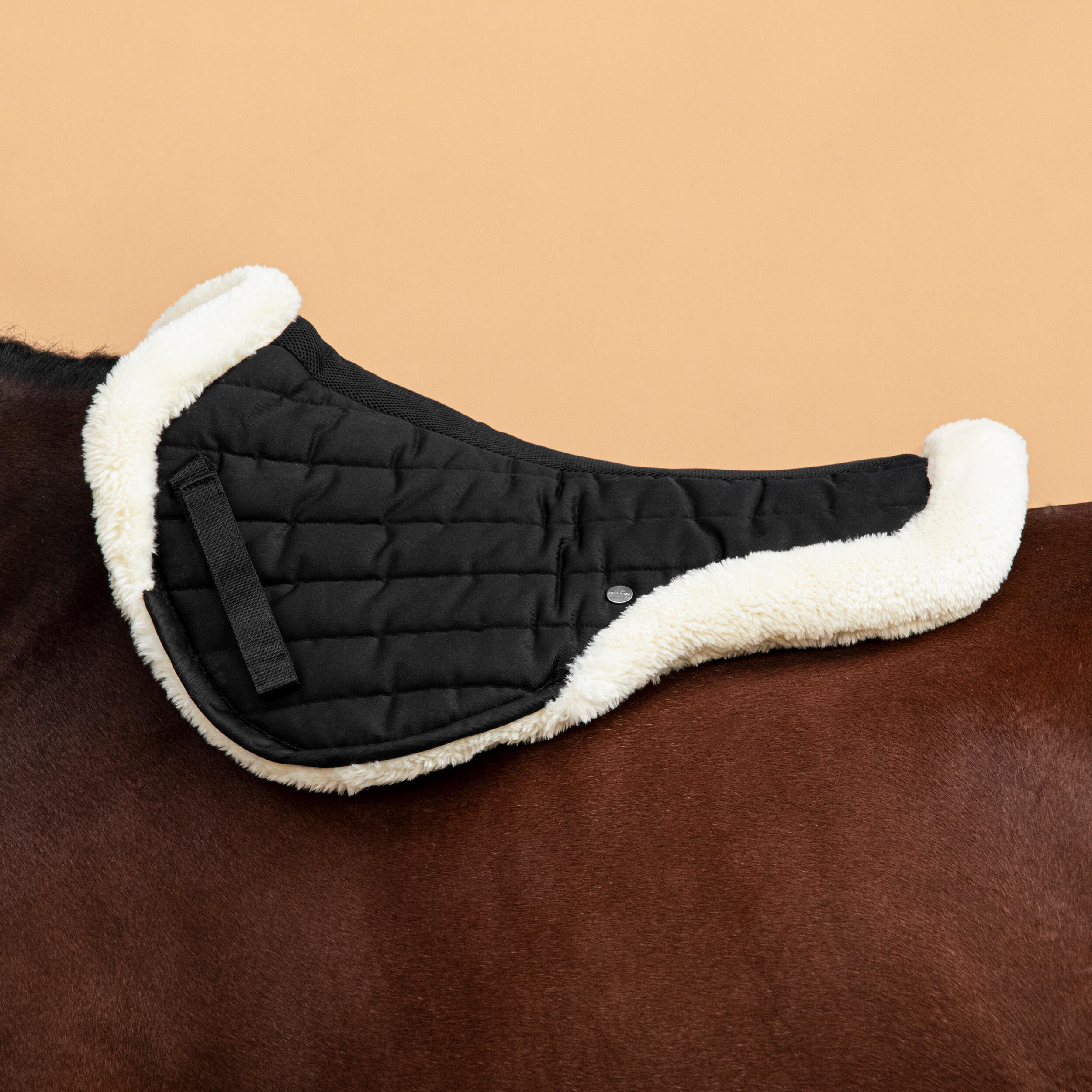 Saddle pad Fouganza 900 sheepskin, black