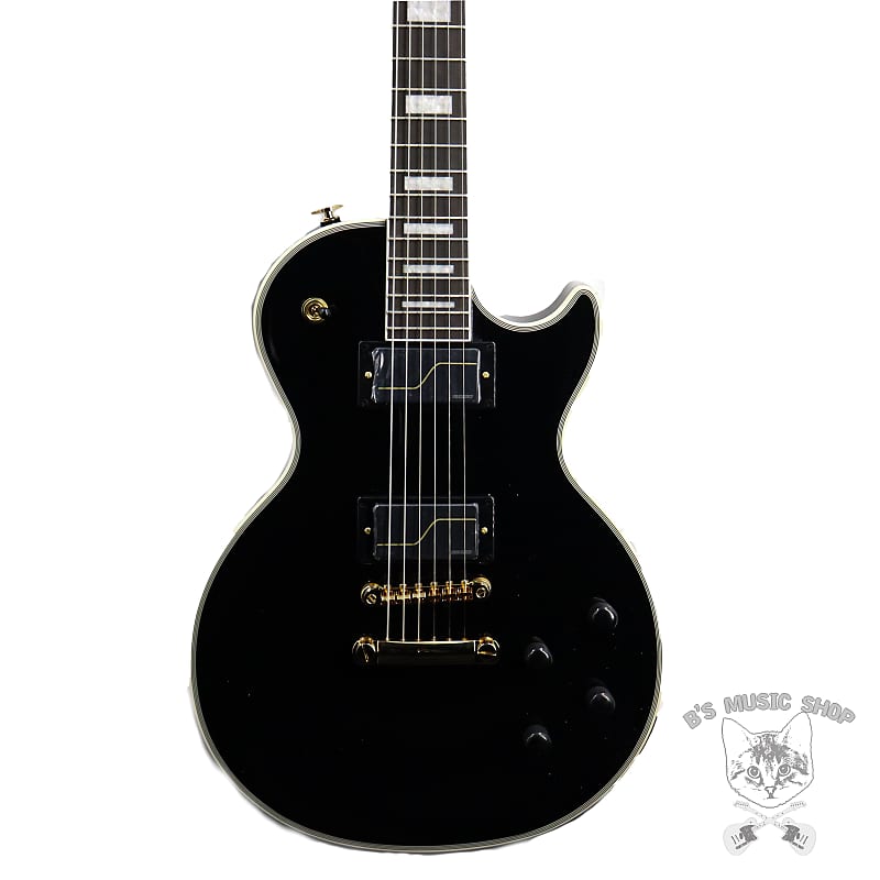 جيتار Epiphone Matt Heafy Origins Les Paul Custom باللون الأسود مع حقيبة جيتار Epiphone Matt Heafy Origins Les Paul Custom باللون الأبيض العظمي مع حقيبة