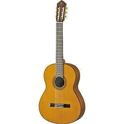 Yamaha CLASSICAL GUITAR - CEDAR TOP CG182C