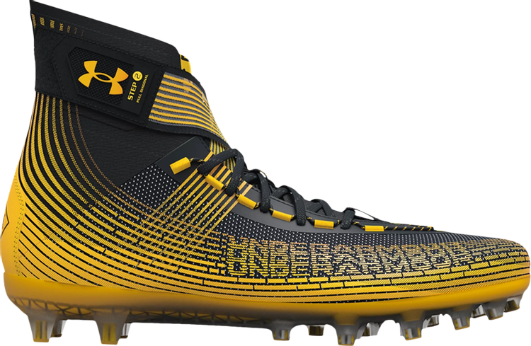 حذاء Under Armor Highlight MC Black Steeltown Gold باللون الأسود