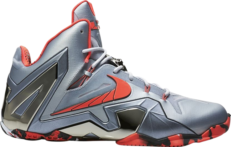 حذاء رياضي Nike LeBron 11 Elite 'Team' باللون الرمادي