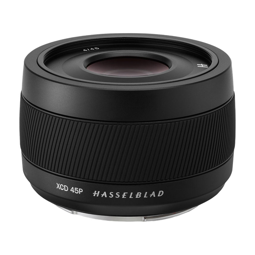 عدسة Hasselblad XCD 45mm f/4P، باللون الأسود