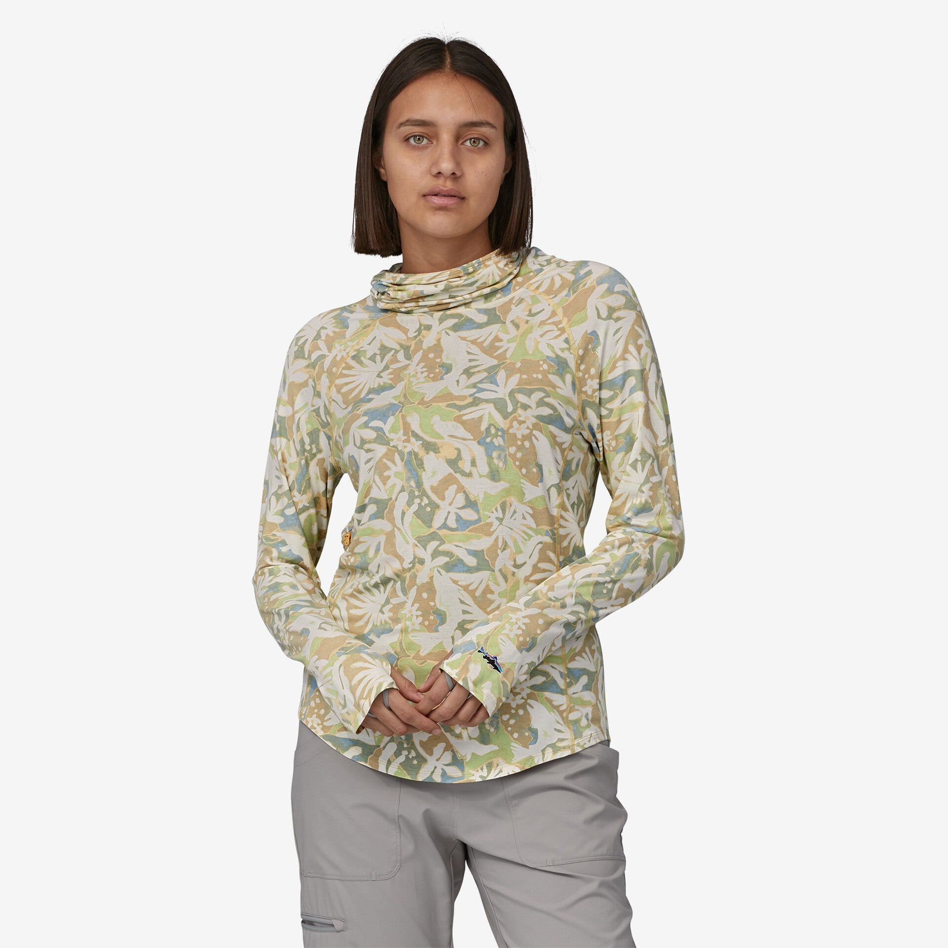 قميص Patagonia Tropic Comfort UPF للنساء، أبيض