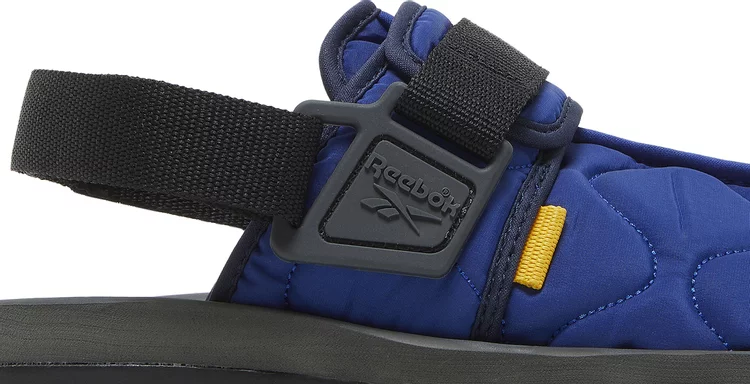 صندل Beatnik "كلاسيكي كوبالت" من Reebok، حذاء رياضي باللون الأزرق