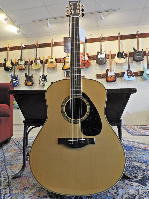 Guitar Yamaha LL6M ARE 2022, natural