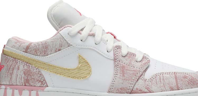 حذاء Air Jordan 1 Low GS Strawberry Ice Cream باللون الوردي