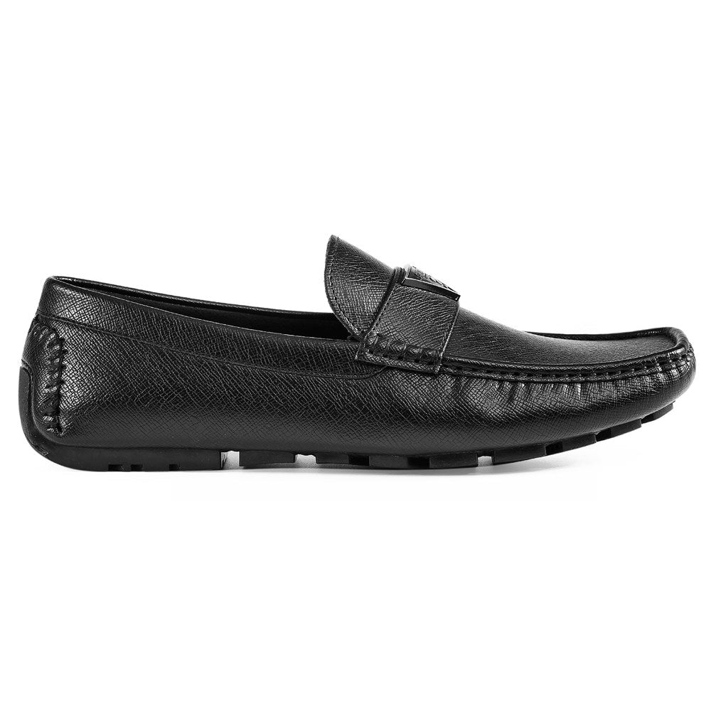 حذاء رجالي من Alai Moc Toe Guess Loafers باللون الأسود