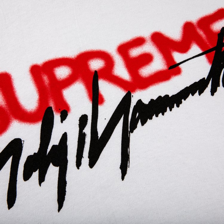 تي شيرت بشعار Supreme x Yohji Yamamoto باللون الأبيض